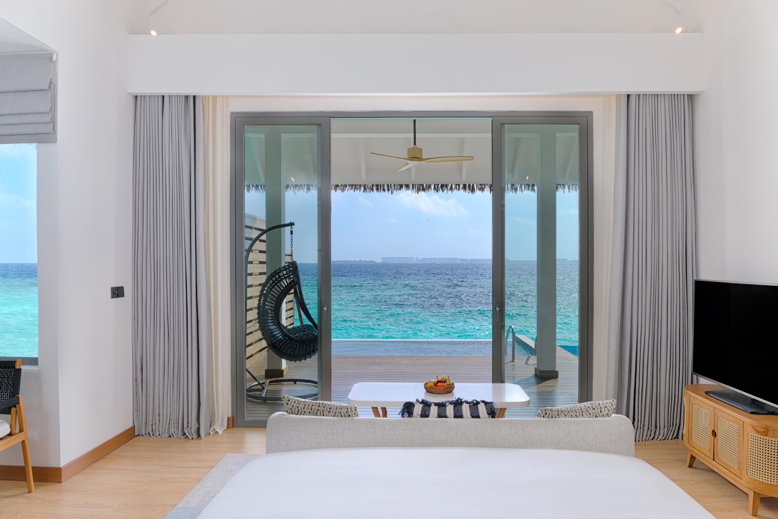 4D3N Combo Island – DusitD2 Feydhoo Maldives A4 (2N Local + 1N Resort)-Overwater Pool Villa