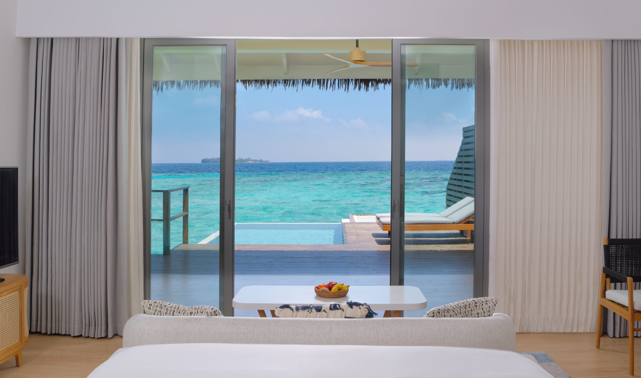 4D3N Combo Island – DusitD2 Feydhoo Maldives A2 (2N Local + 1N Resort)-Waterfront Pool Villa