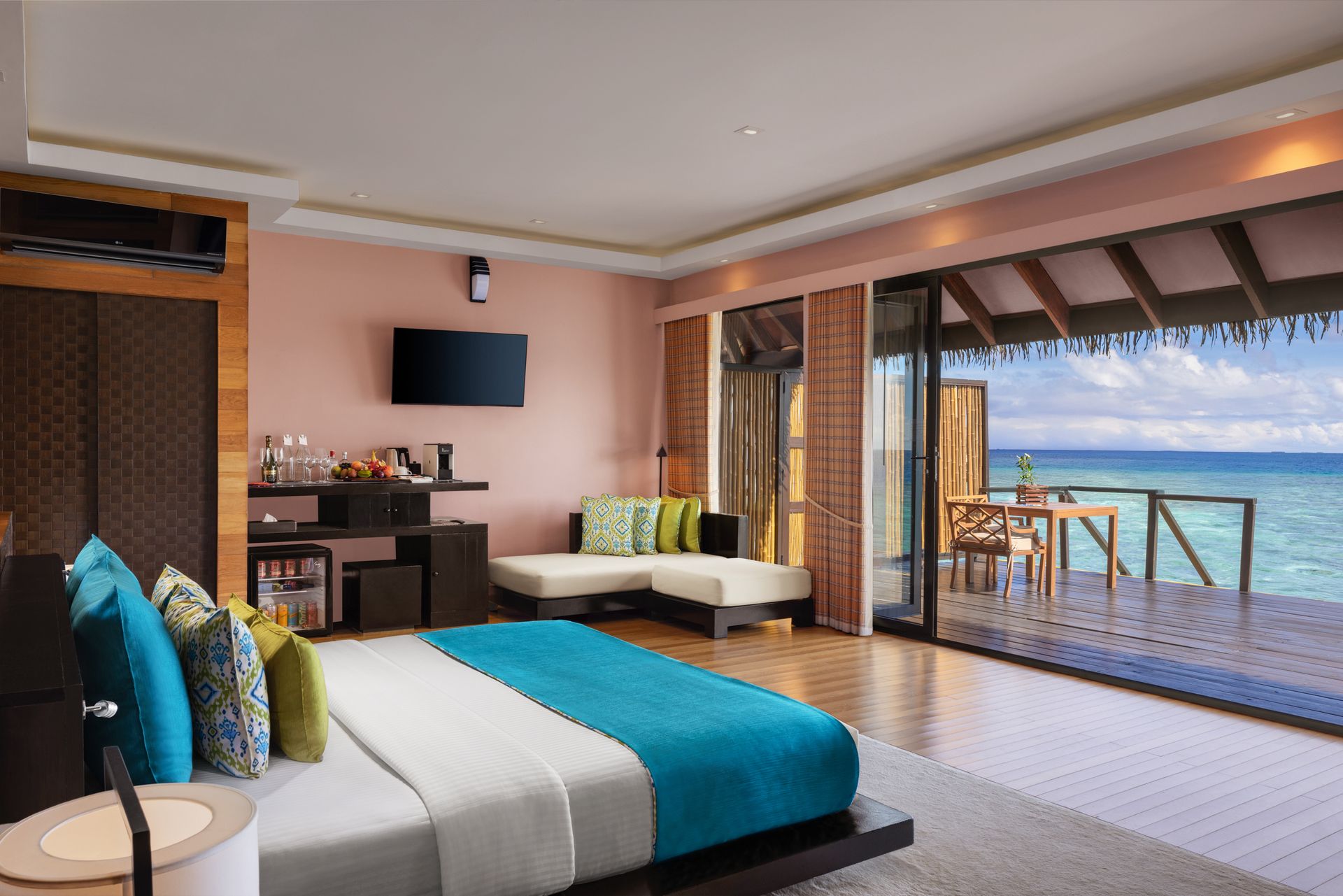 5D4N Combo Island – Adaaran Prestige Vadoo A1 (2N Local + 2N Resort)-Overwater Villa