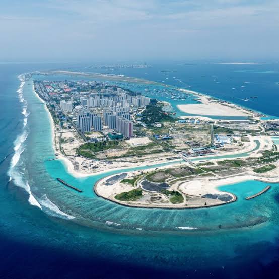 4D3N Hulhumale with Crossroad Marina