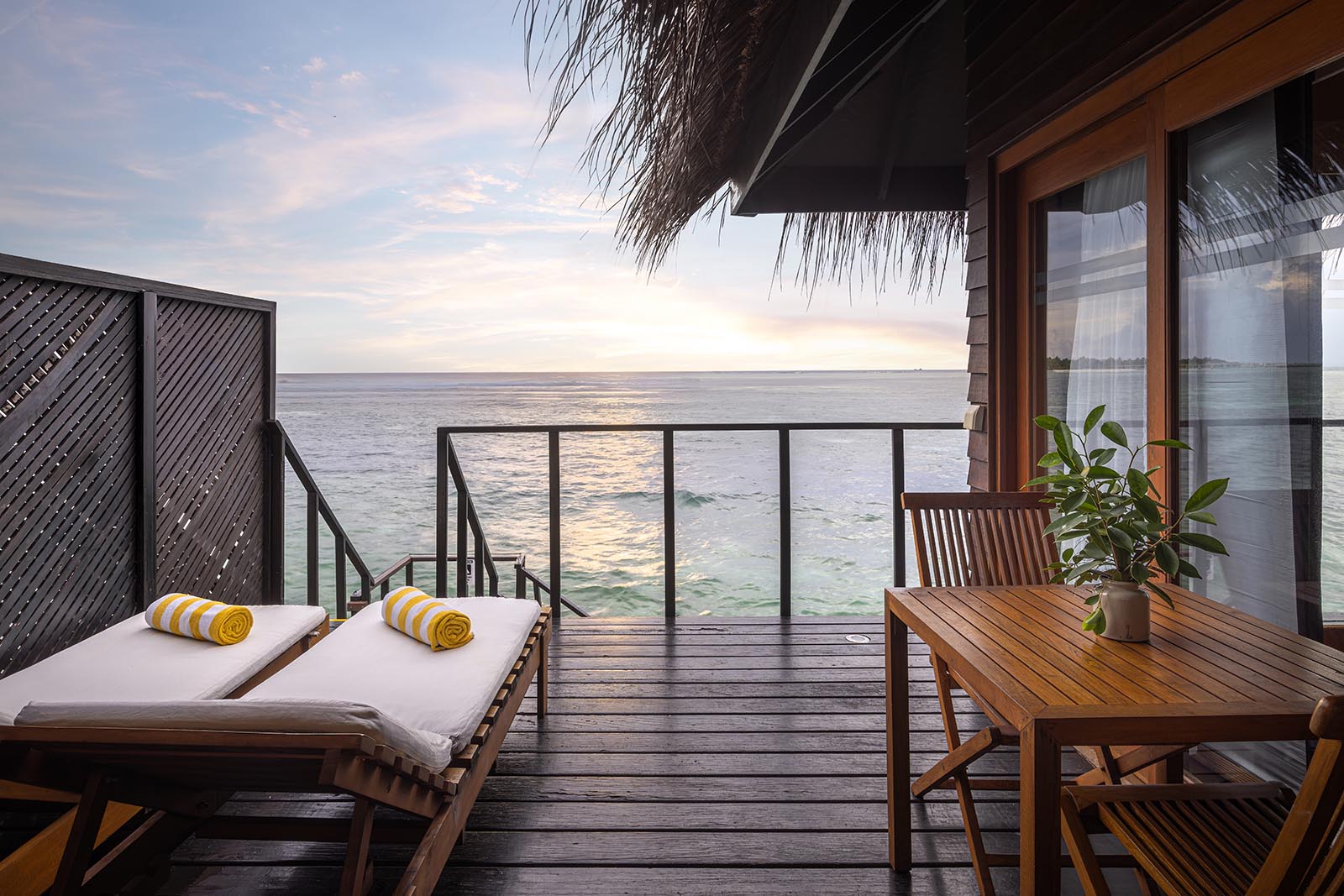 4D3N Combo Island – Adaaran Select Hudhuran Fushi B3 (1N Local + 2N Resort)-Sunrise Ocean Villa