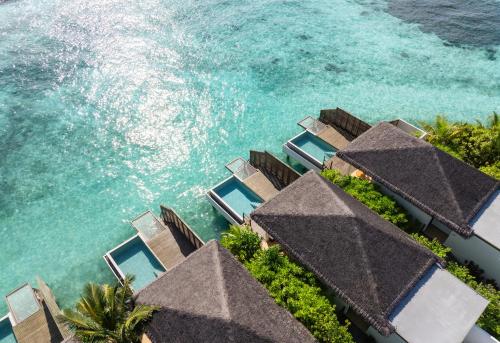 4D3N Combo Island – DusitD2 Feydhoo Maldives A2 (2N Local + 1N Resort)-Waterfront Pool Villa