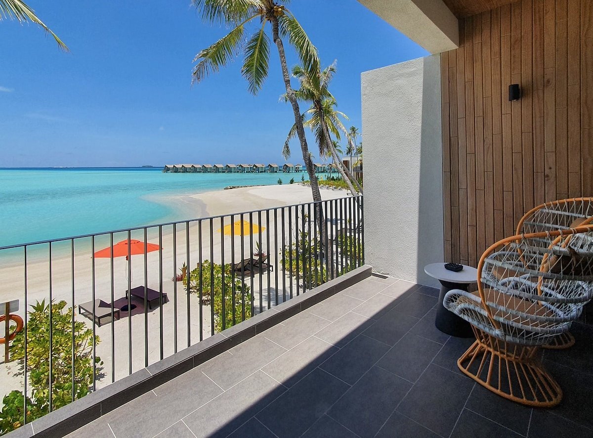 4D3N Combo Island – Hard Rock Hotel Maldives A1 (2N Local + 1N Resort)-Silver Sky Studio.