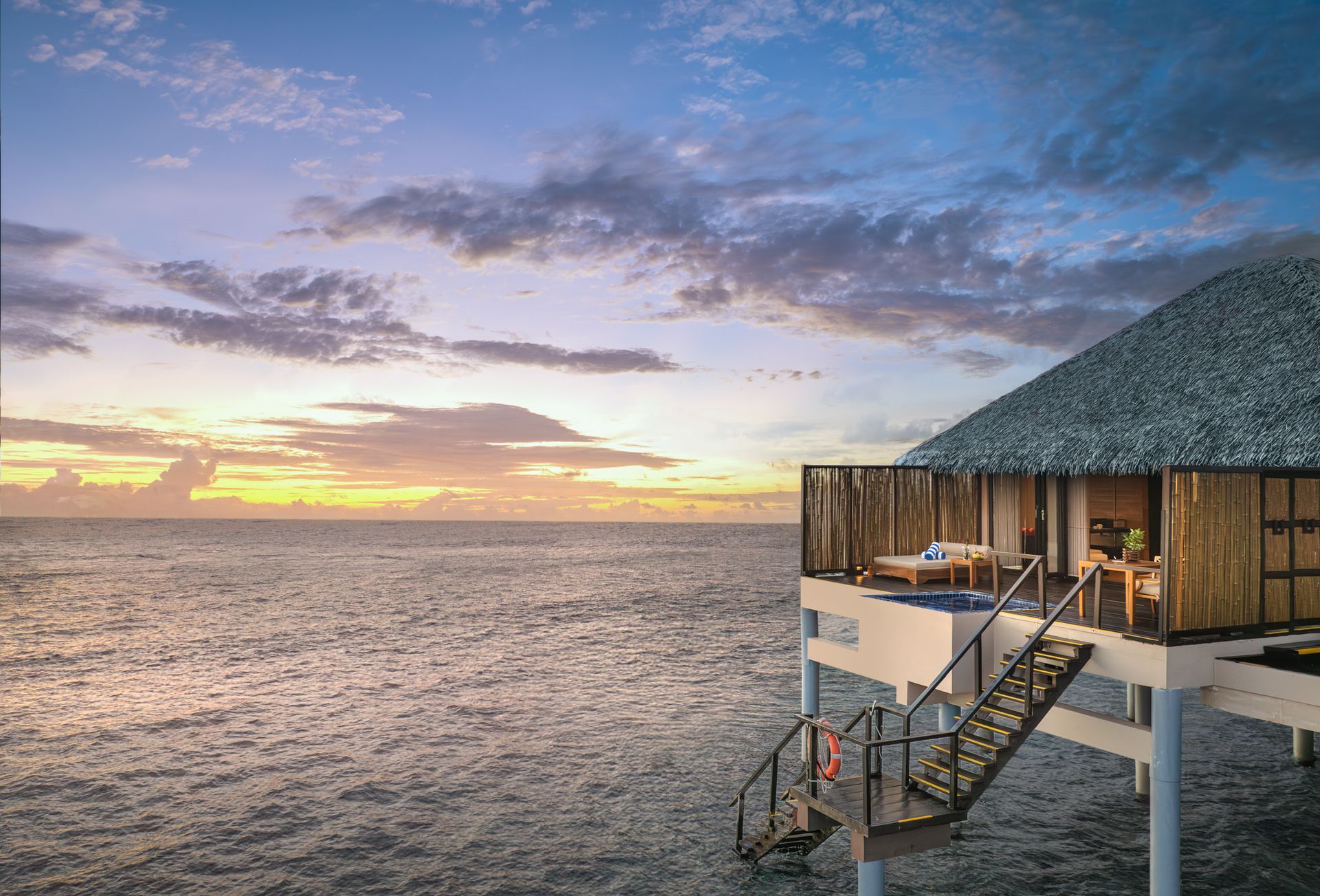 4D3N Combo Island – Adaaran Prestige Vadoo A3 (2N Local + 1N Resort)-Sunset Water Villa with Pool & Jacuzi 