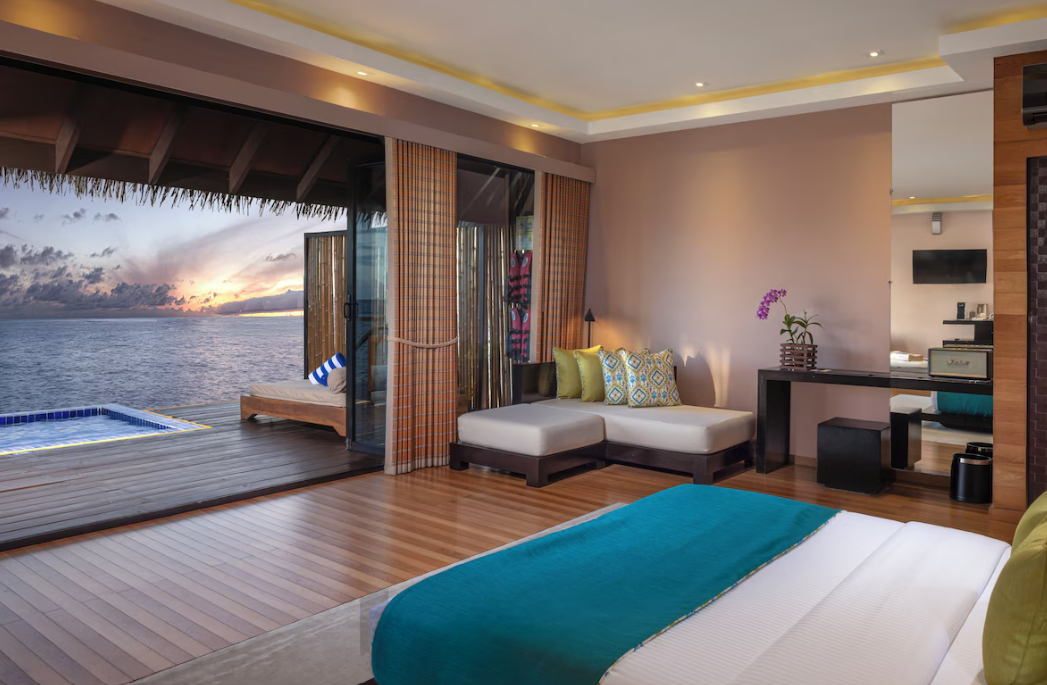 4D3N Combo Island – Adaaran Prestige Vadoo A3 (2N Local + 1N Resort)-Sunset Water Villa with Pool & Jacuzi 