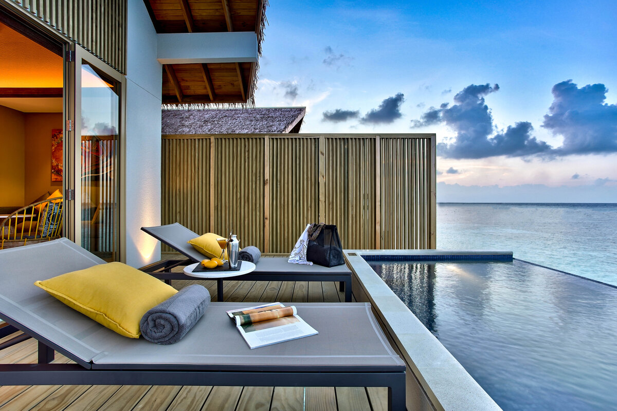 4D3N Combo Island – Hard Rock Hotel Maldives A3 (2N Local + 1N Resort)-Platinum Overwater Pool Villa.