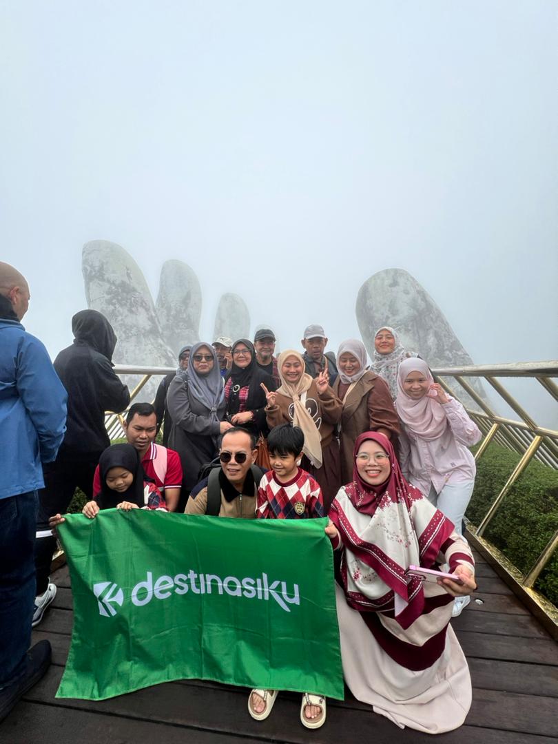 Danang Golden Bridge