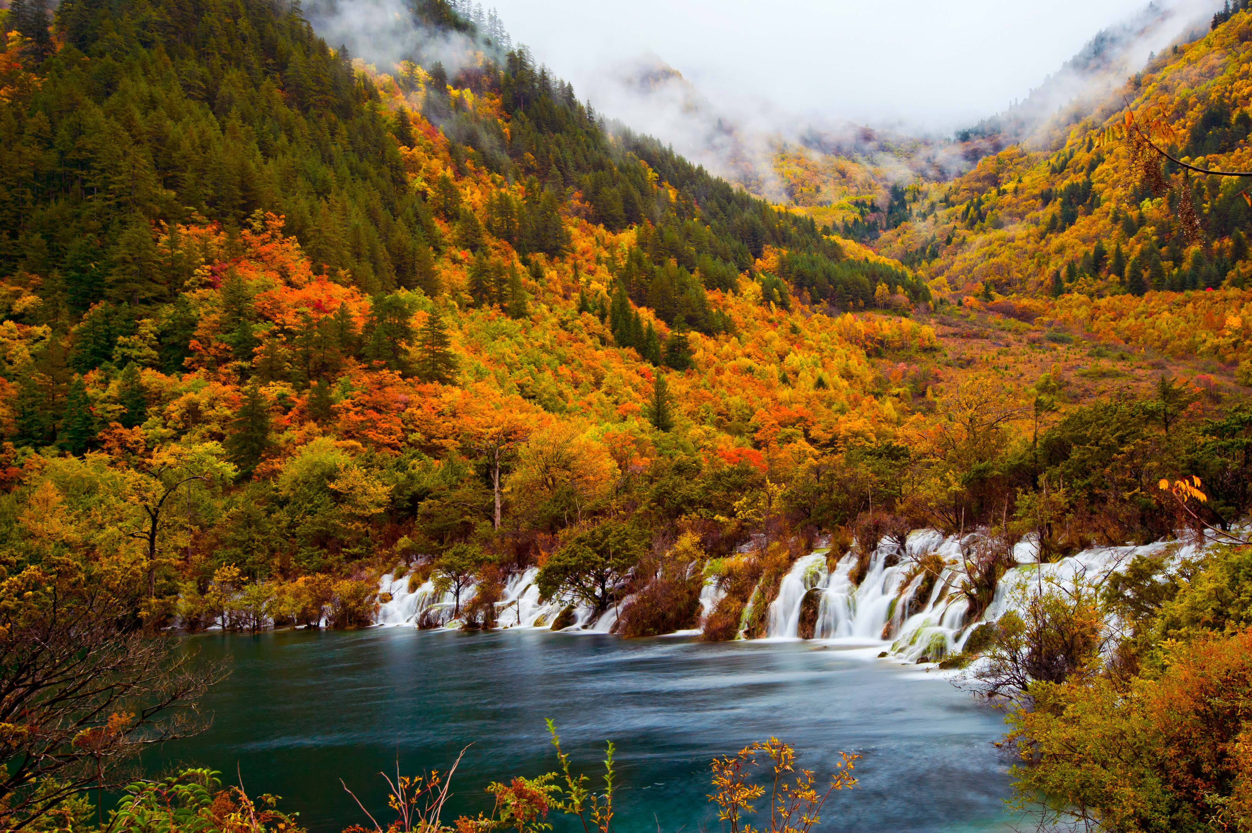 山城秘境·重庆至九寨沟 WONDERS OF MOUNTAIN CTY FROM CHONGQING TO JIUZHAIGOU