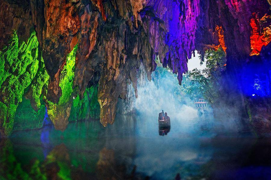 星光同行,多彩贵州 JOURNEY WITH THE STARS, COLORFUL GUIZHOU