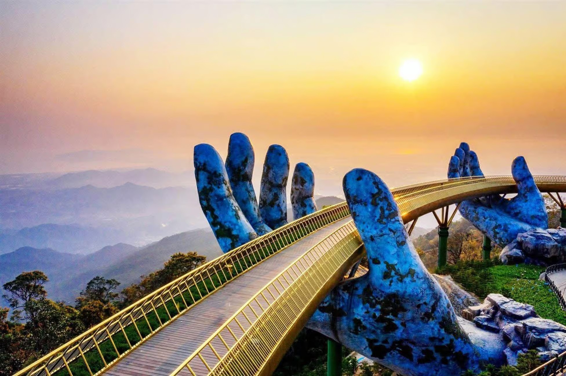 玩转岘港GO!WANDERING THROUGH DA NANG