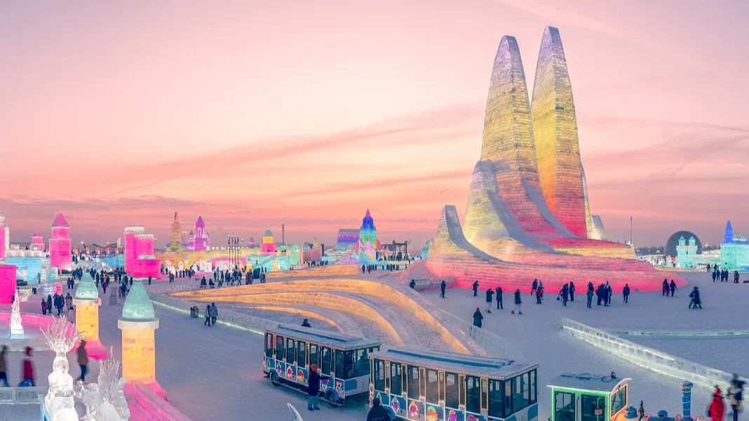 哈尔滨 冰雪欢乐颂 HARBIN ODE TO ICE AND SNOW