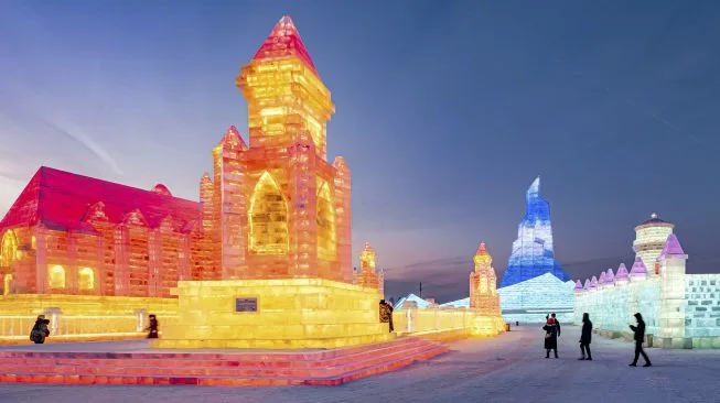 哈尔滨 冰雪欢乐颂 HARBIN ODE TO ICE AND SNOW