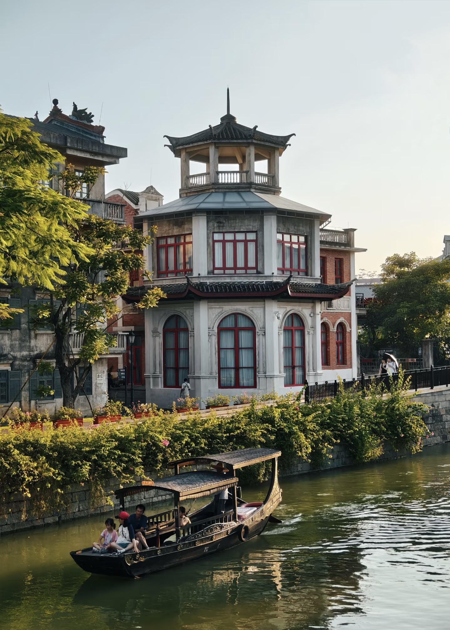 7天5晚 吃在广州. AI 在深圳 (7D5N GOURMET GUANGDONG.AI SHENZHEN)